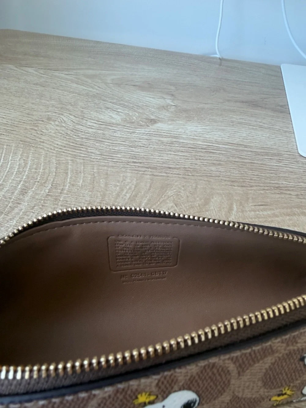COACH Peanuts Pencil Case + International Charger